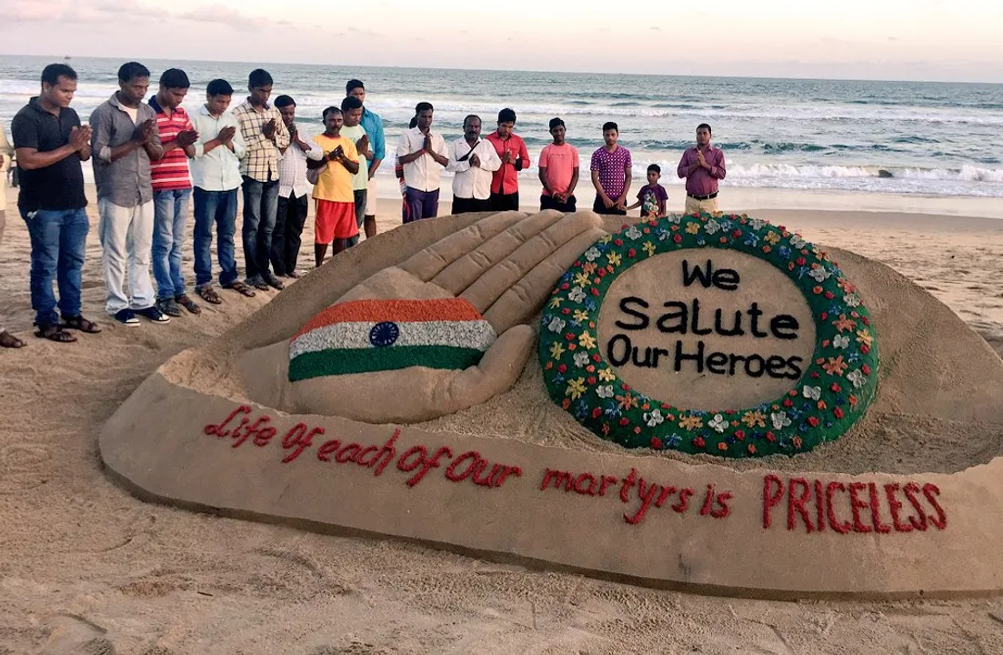  Odisha sand artist Sudarsan Pattnaik pays homage to Uri martyrs
