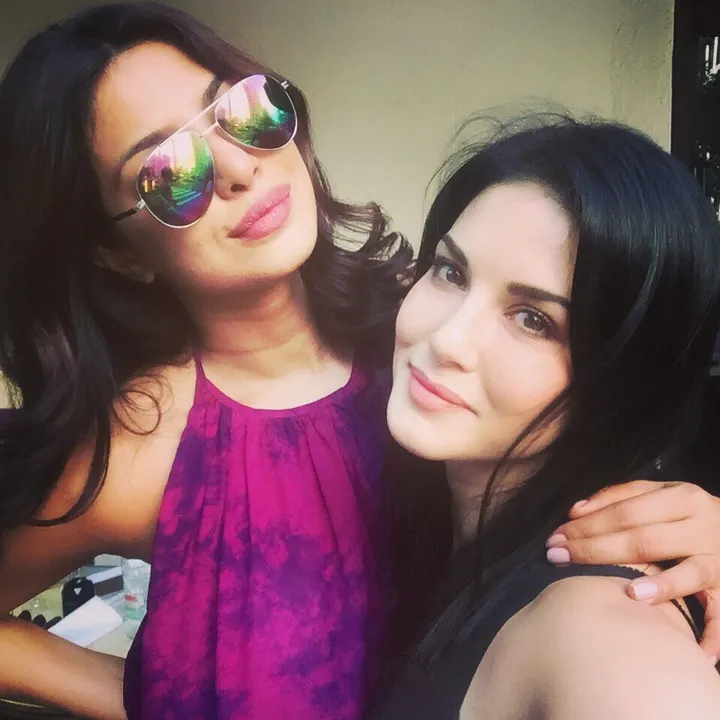  Pic. twitter.com/SunnyLeone/media 