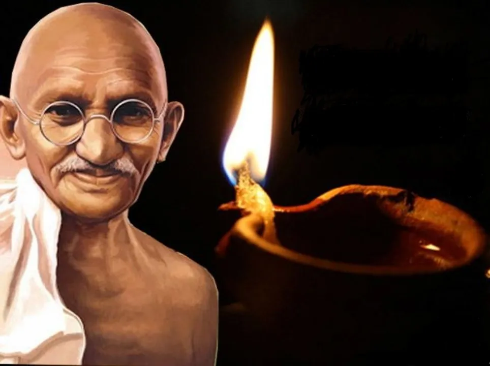  Odisha CM pays tribute to Gandhi, Shastri