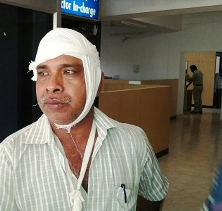  Miscreants stab businessman, loot Rs 4 lakh in Odisha's Nuapada