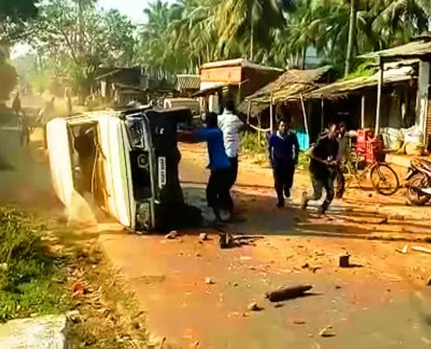  Locals torch police van at Chari Chhak in Odisha's Nimapada; sec 144 clamped