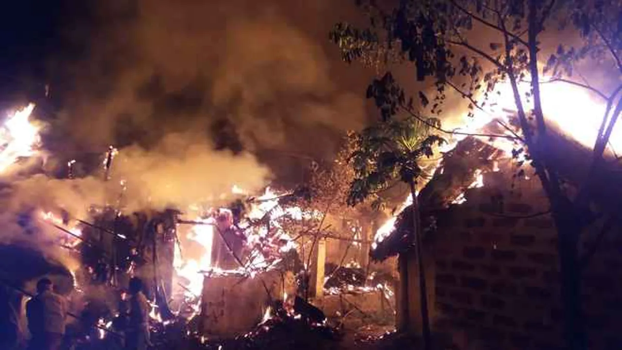  Over 15 houses gutted in fire in a village in Odisha’s Cuttack