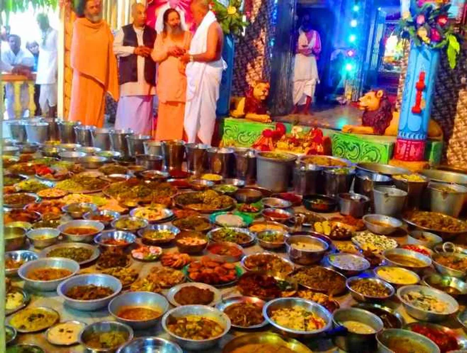  Byanjana Dwadashi: 555 dishes served to Lord Jagannath at Gourabihar mutt in Odisha’s Puri