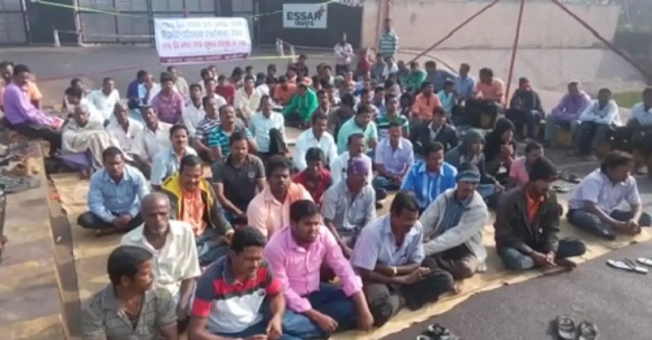  Displaced families stage dharna at Essar plant in Odisha’s Paradip