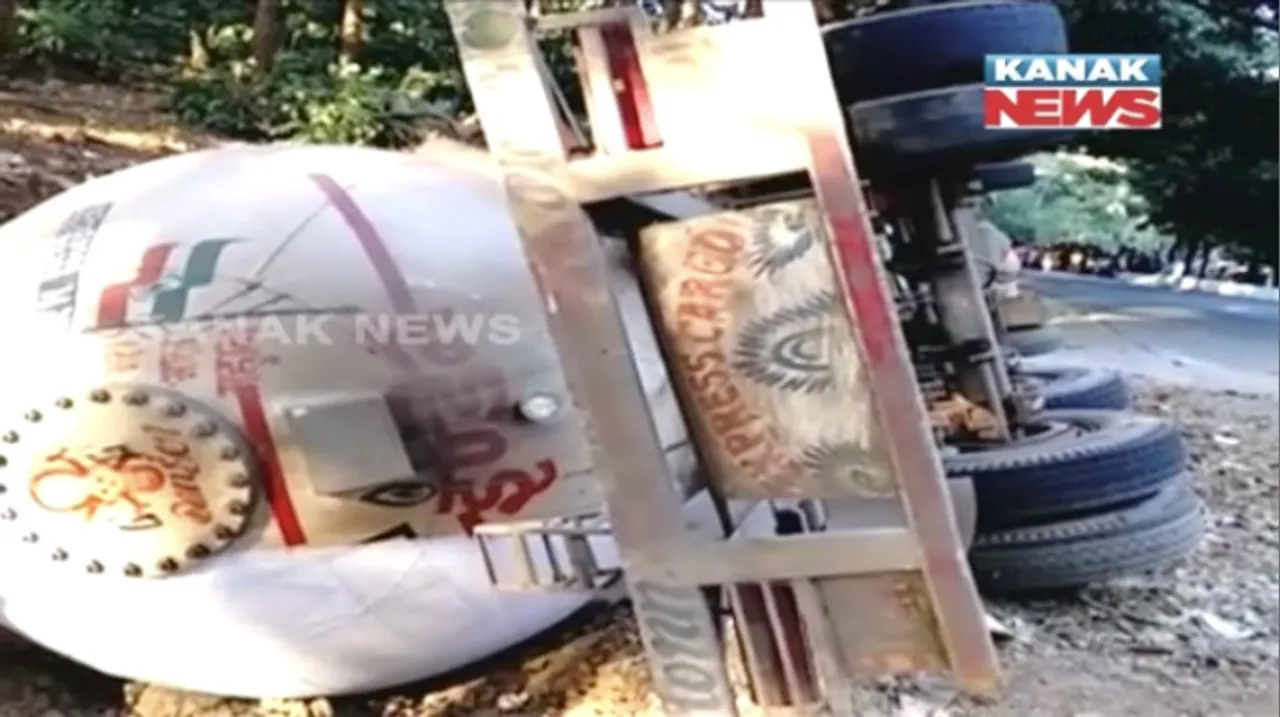  LPG tanker overturns in Odisha; creates panic