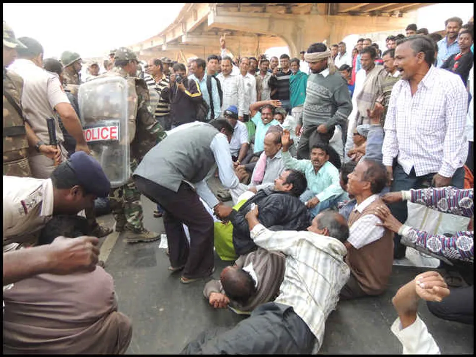  Farmers detained across Odisha ahead of Chasi Samavesh