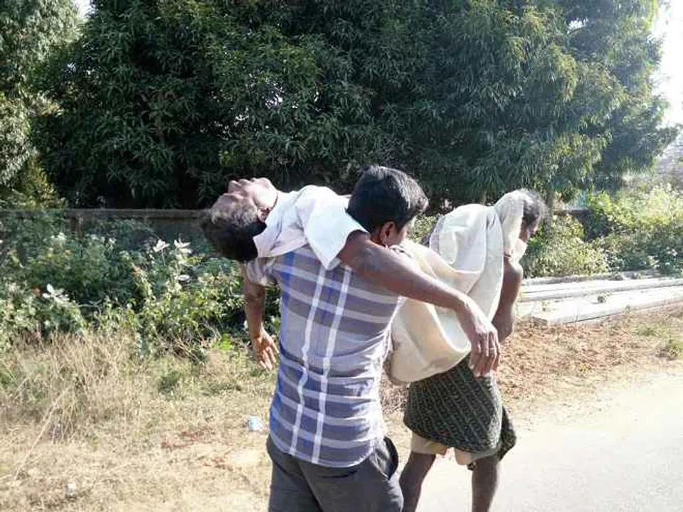  Hosp sans hearse forces man to carry father's body on shoulders in Odisha