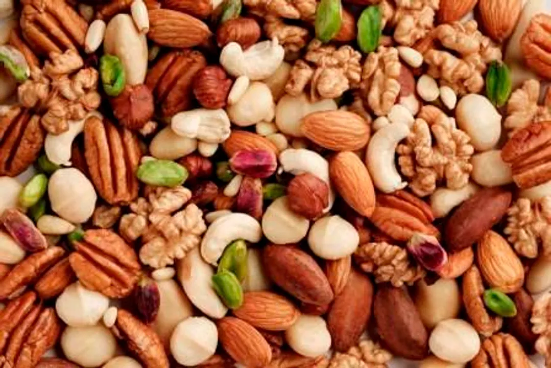  Handful of nuts daily cuts risk of heart disease, cancer