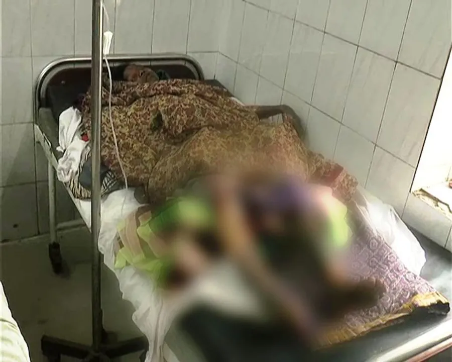  Shocking!  Man sets wife, 2 daughters on fire in Odisha's Sundargarh