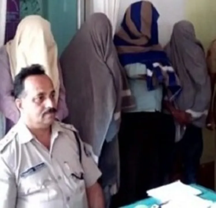  Odisha police busts inter-state truck looter gang; 4 arrested