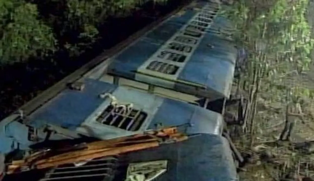  Hirakhand Exp derailment: Odisha announces Rs 5 lakh each to family of deceased