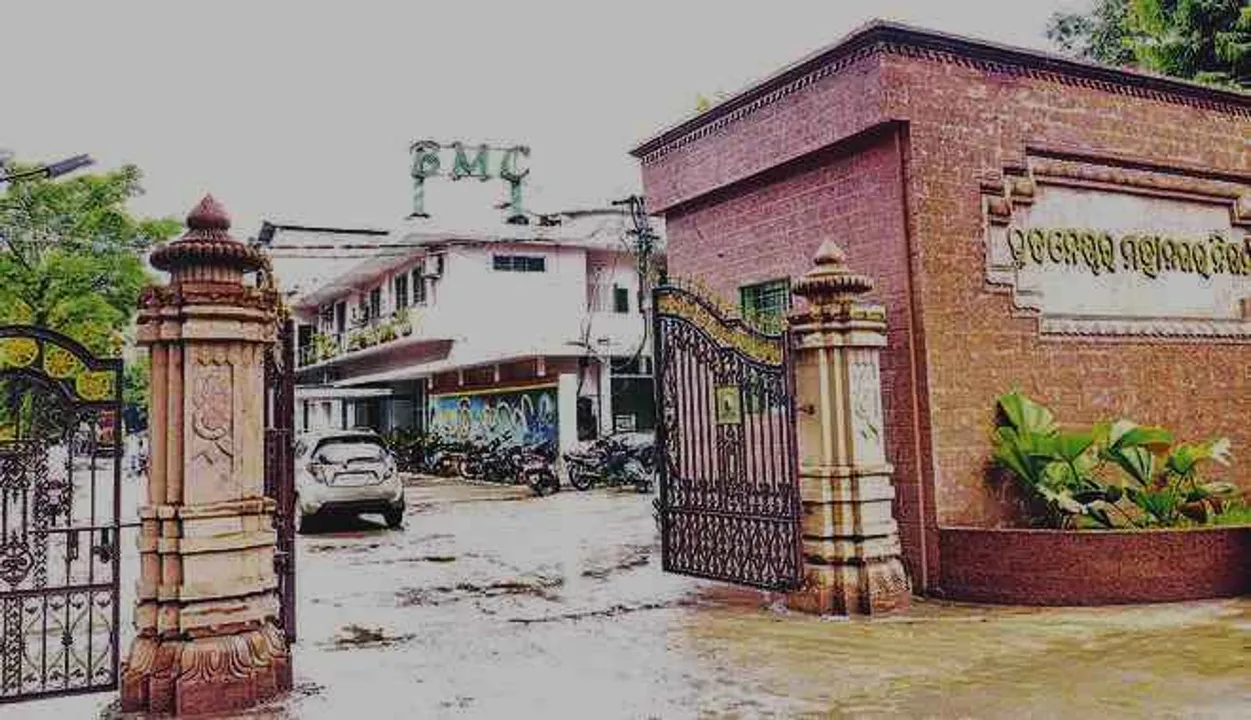 Odisha capital reels under deluge; BMC launches Helpline