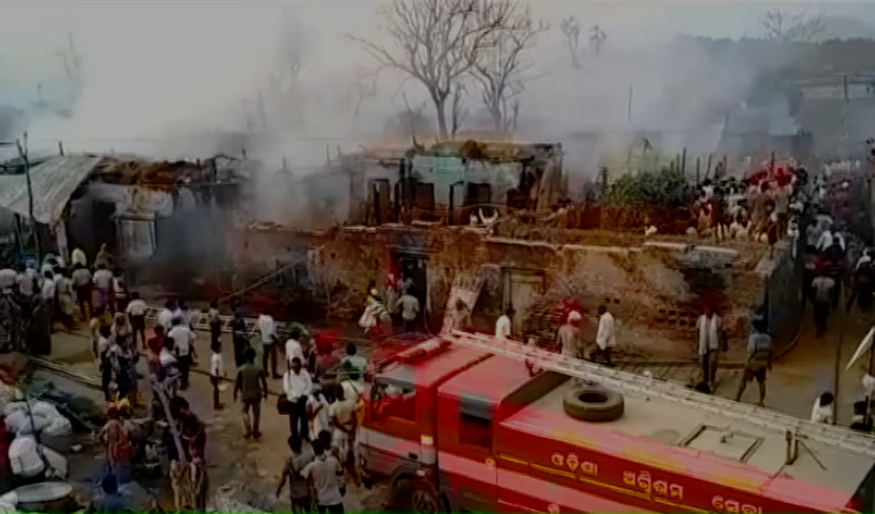  Over 120 houses gutted in Odisha’s Bhanjanagar