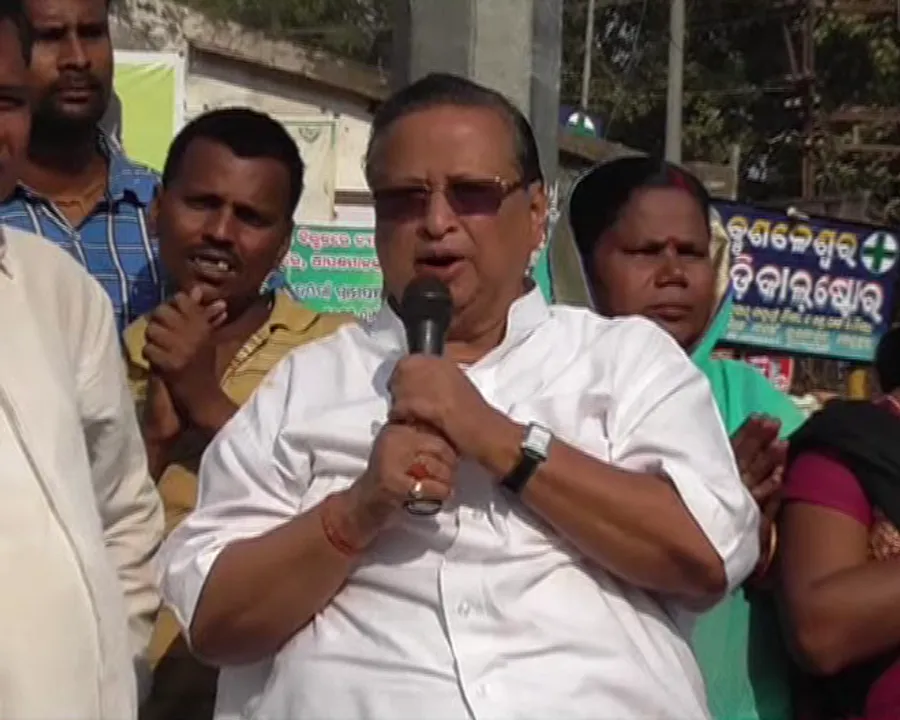  Naveen and Raman are Jatra heroes: Veteran Odisha Cong leader Niranjan Patnaik