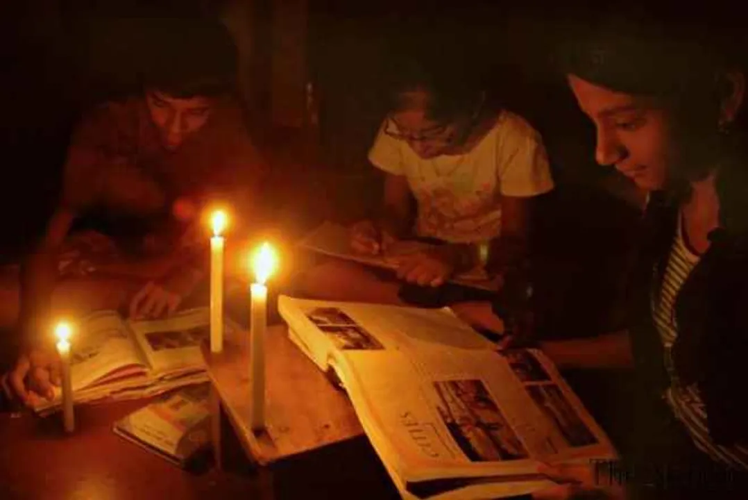  Power outage in 8 Odisha districts due to Cyclone FANI