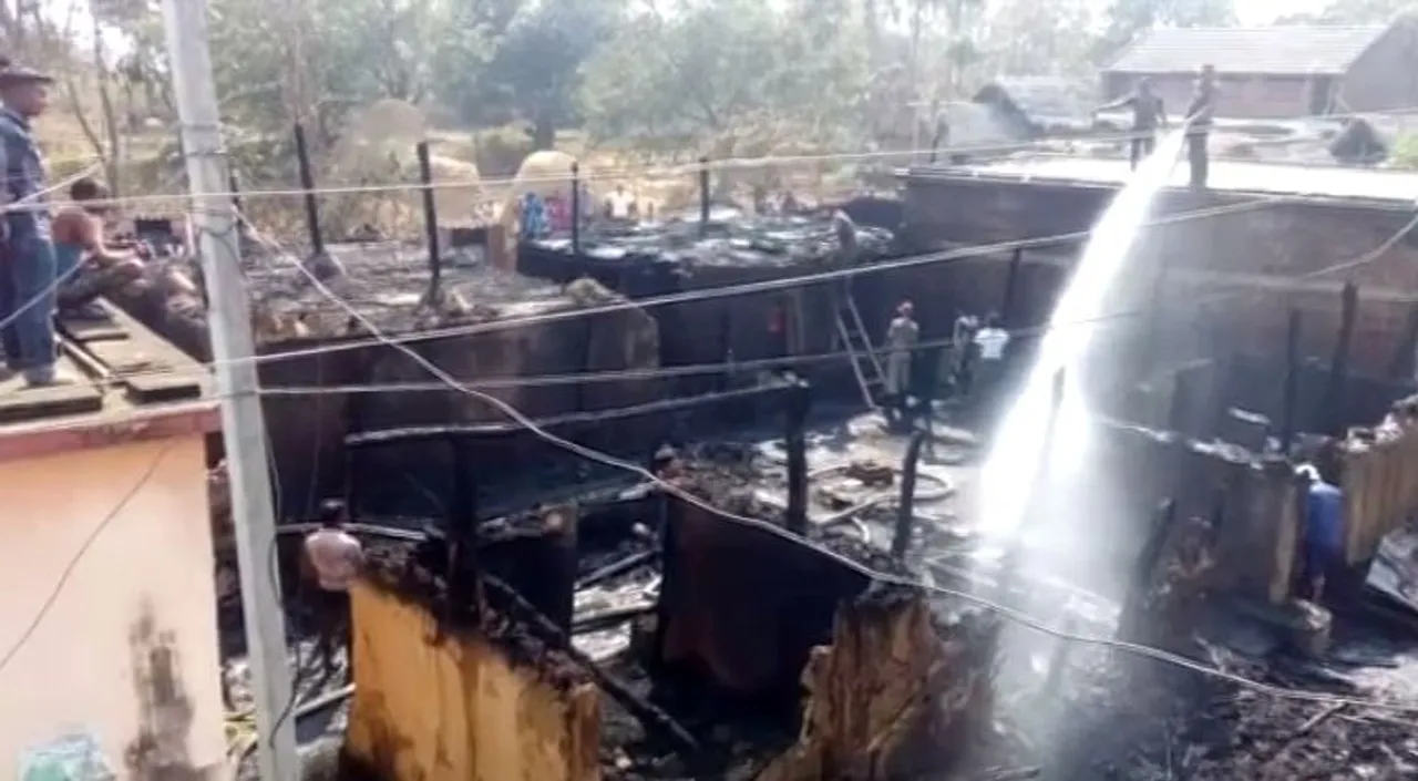  20 houses gutted in fire mishap in Odisha's Dhenkanal