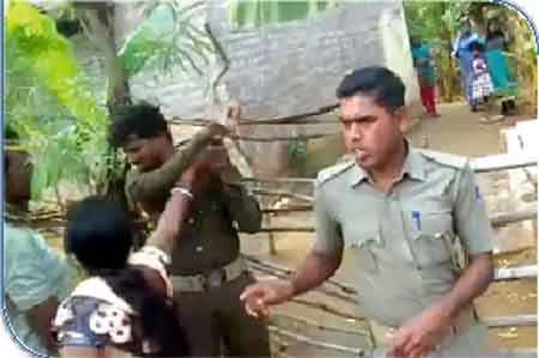  Forest guards thrashed by locals for mistaking couple as drug peddlers in Odisha