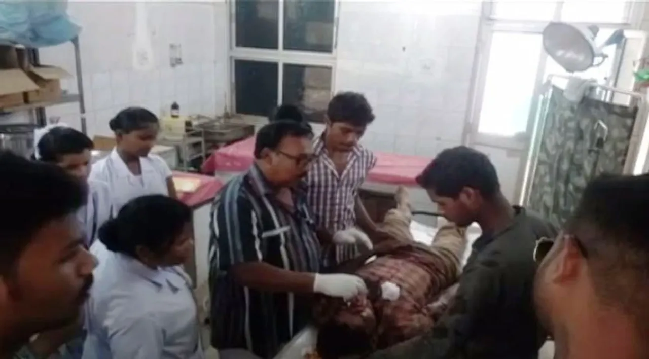  10 labourers critical as truck, auto collide head-on in Odisha