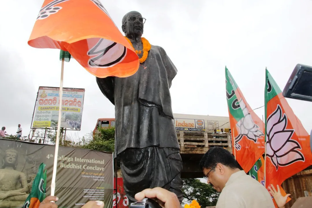  Biju Babu has always inspired Odia race, says Dharmendra