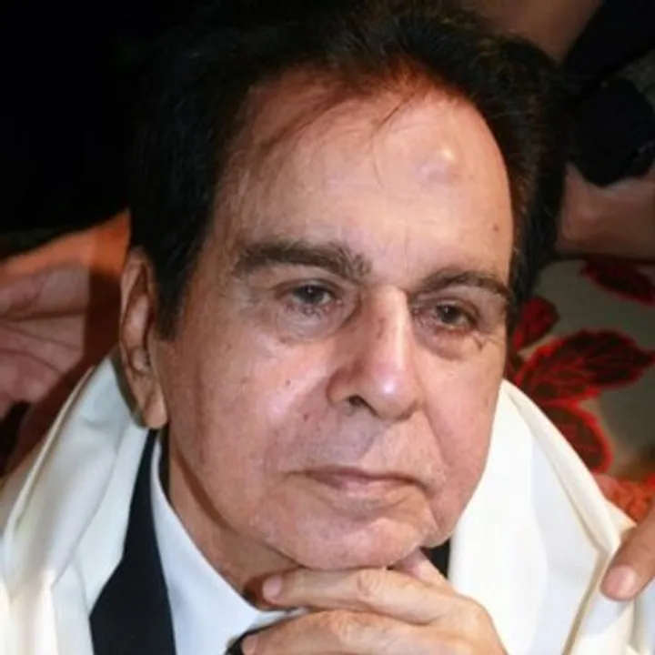  Dilip Kumar showing good signs of improvement: