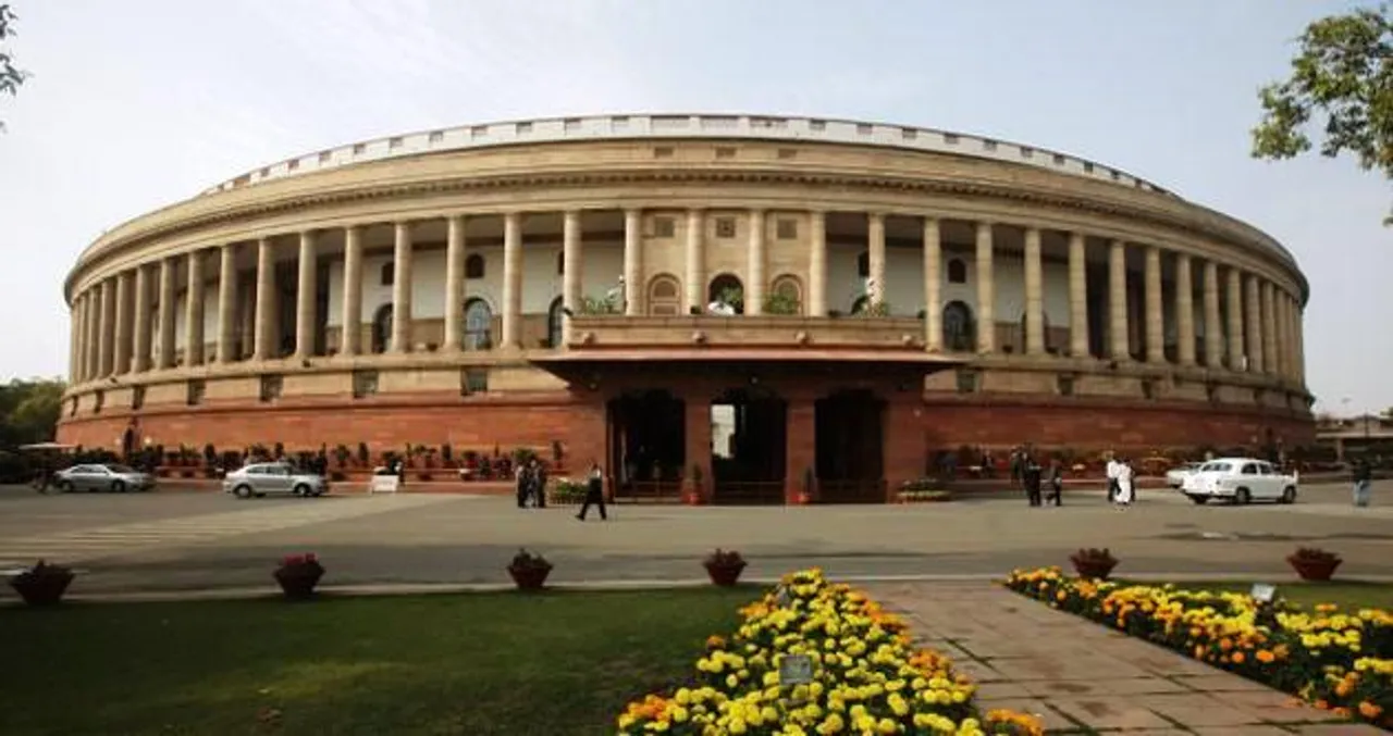  Man tries to enter Parliament with knife