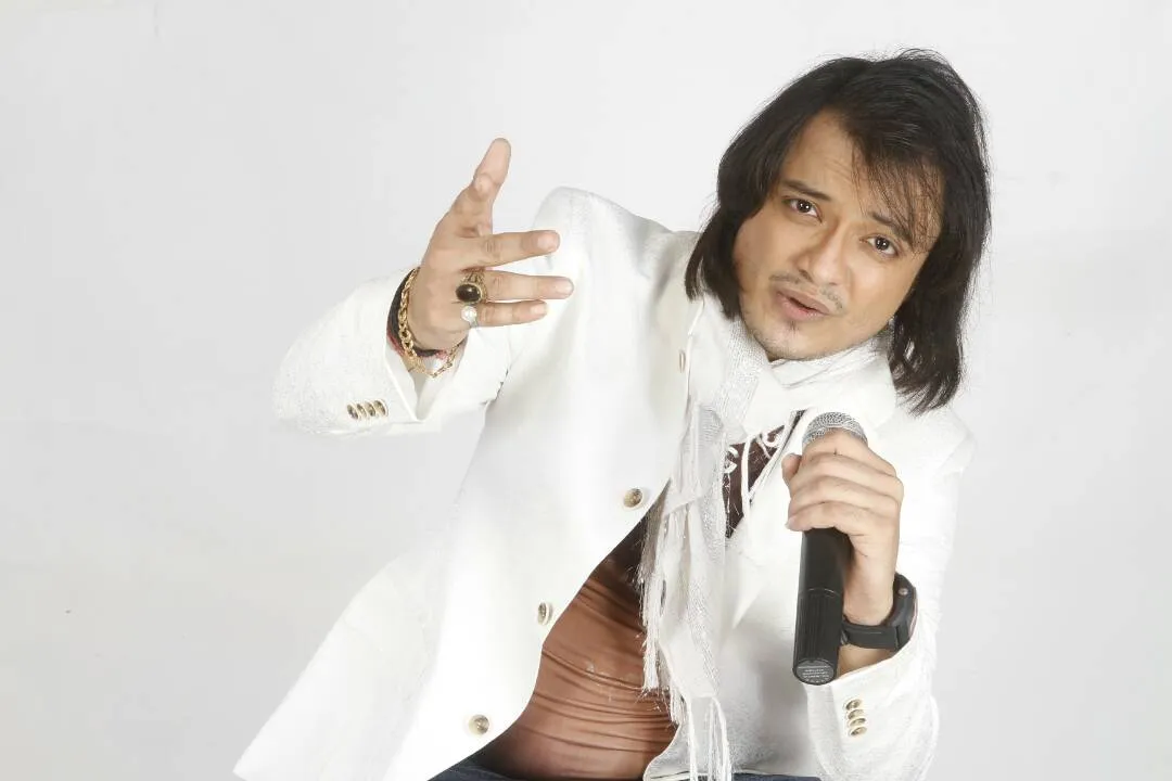  Set a date with Bollywood singer Shaurin Bhatt this Sunday