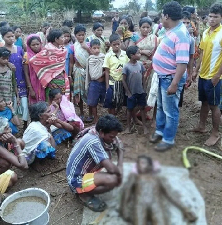  Lightning kills minor, Odisha villagers put cow dung paste to infuse life