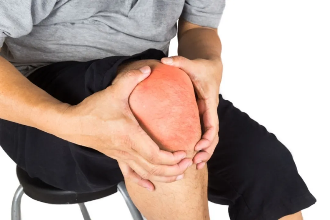  Cracking sound in knees early sign of developing osteoarthritis