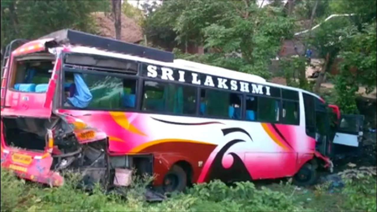  One killed, three injured as tourist bus overturns in Odisha