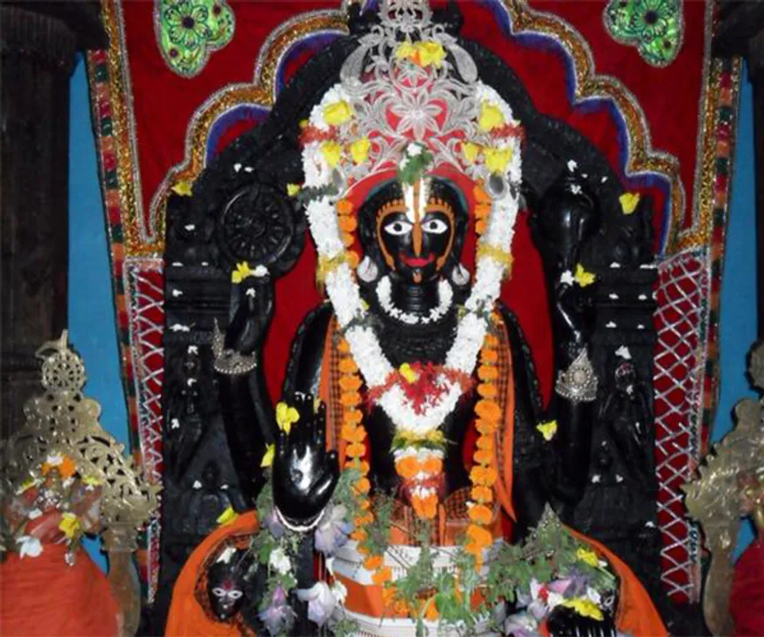  Over 60k devotees get Anasar darshan of Lord at Alarnath shrine in Odisha