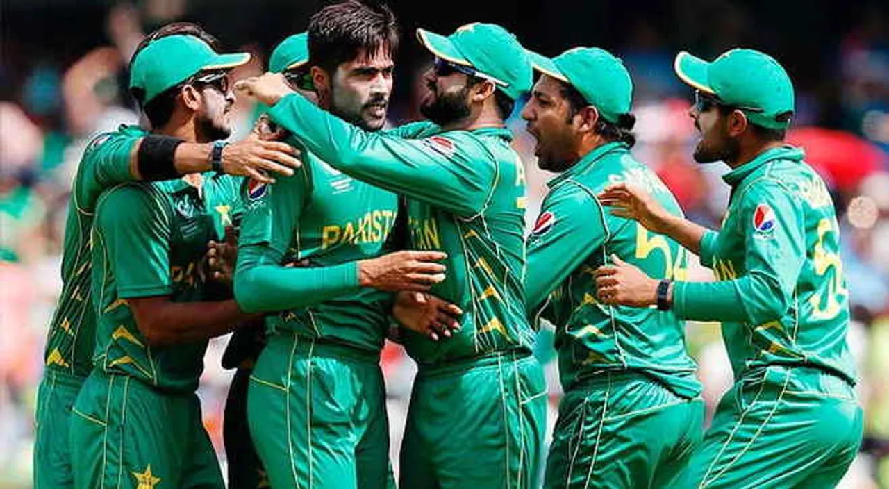  Pakistan beat India to lift Champions Trophy