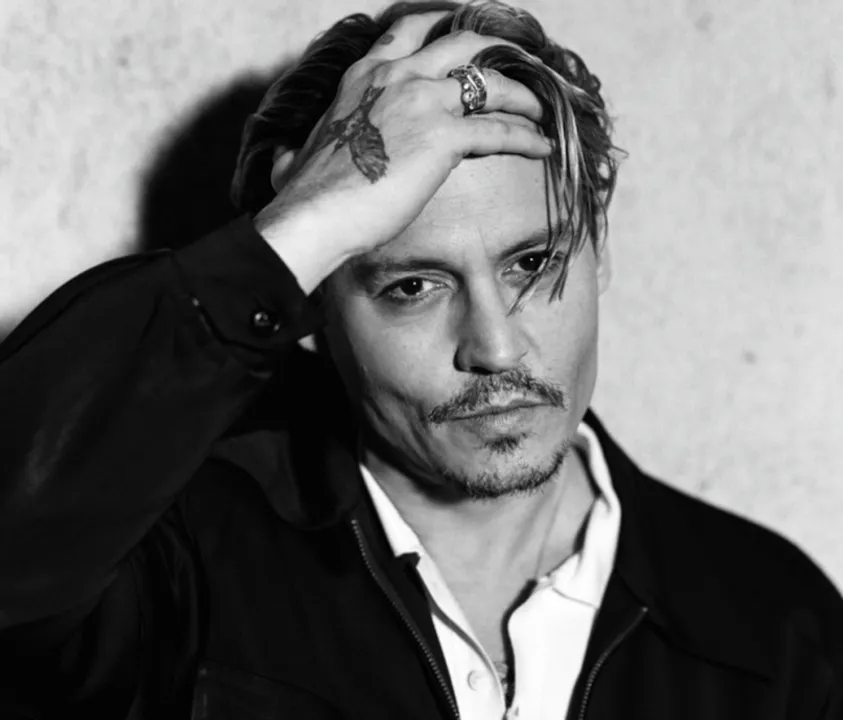  Johnny Depp jokes about assassinating President Trump