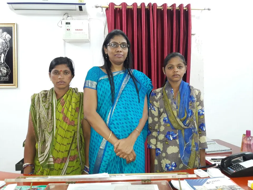  Odisha govt assures higher edu help for poverty-ridden girl student