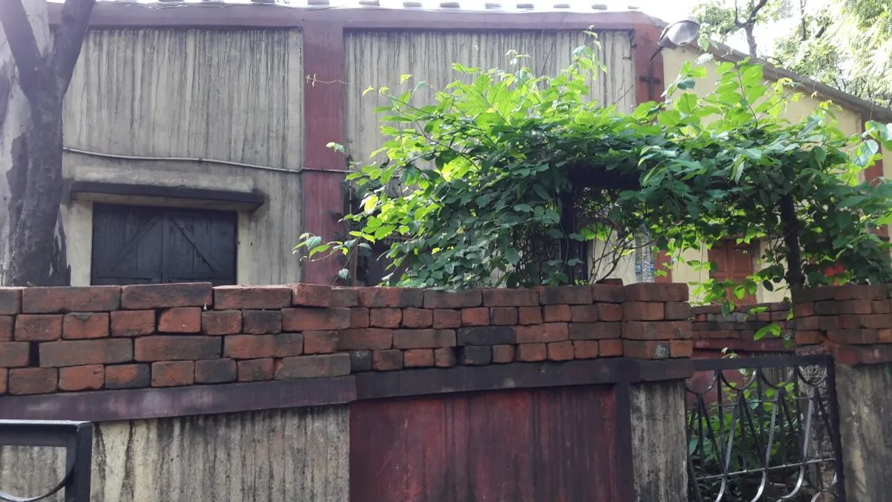  Decomposed bodies of five of a family recovered from house in Odisha