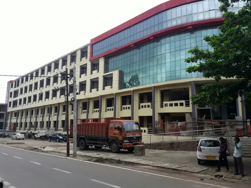  Do not buy property at Unit IV market complex: BMC