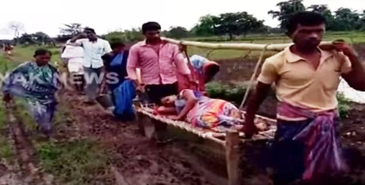  Kuchha road forces kin to carry pregnant woman on cot in Odisha