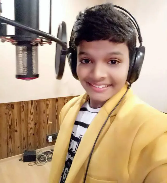  Odisha's Satyajeet Jena steps foot into Bollywood, pairs with Sunidhi