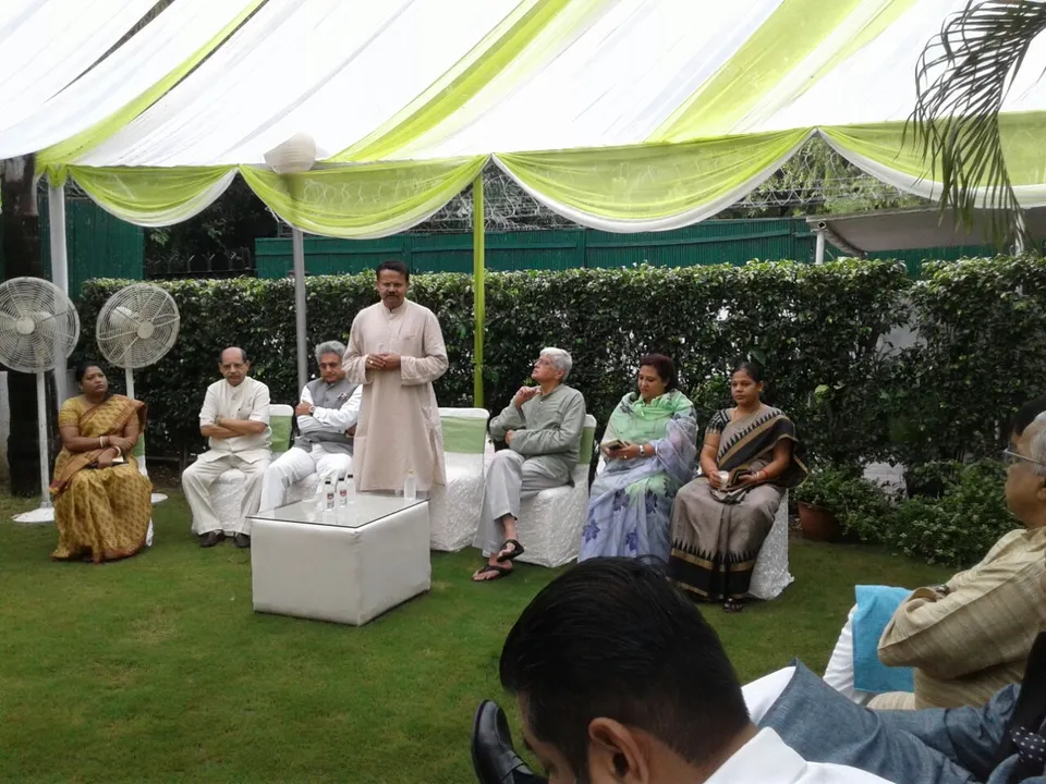  VP candidate G Gandhi meets BJD MPs, recollects his Odisha connection