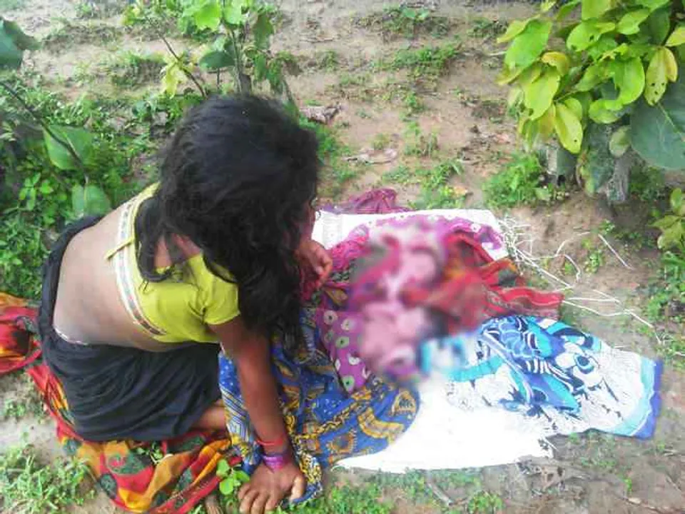  Denied help by villagers, woman delivers twins at forest in Odisha