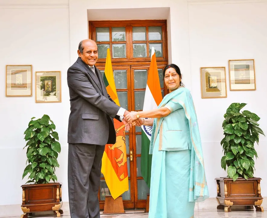 Sushma meets Sri Lankan Foreign Minister