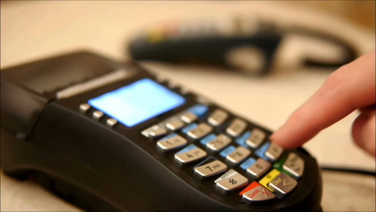  Odisha cops to collect traffic fines through debit, credit card