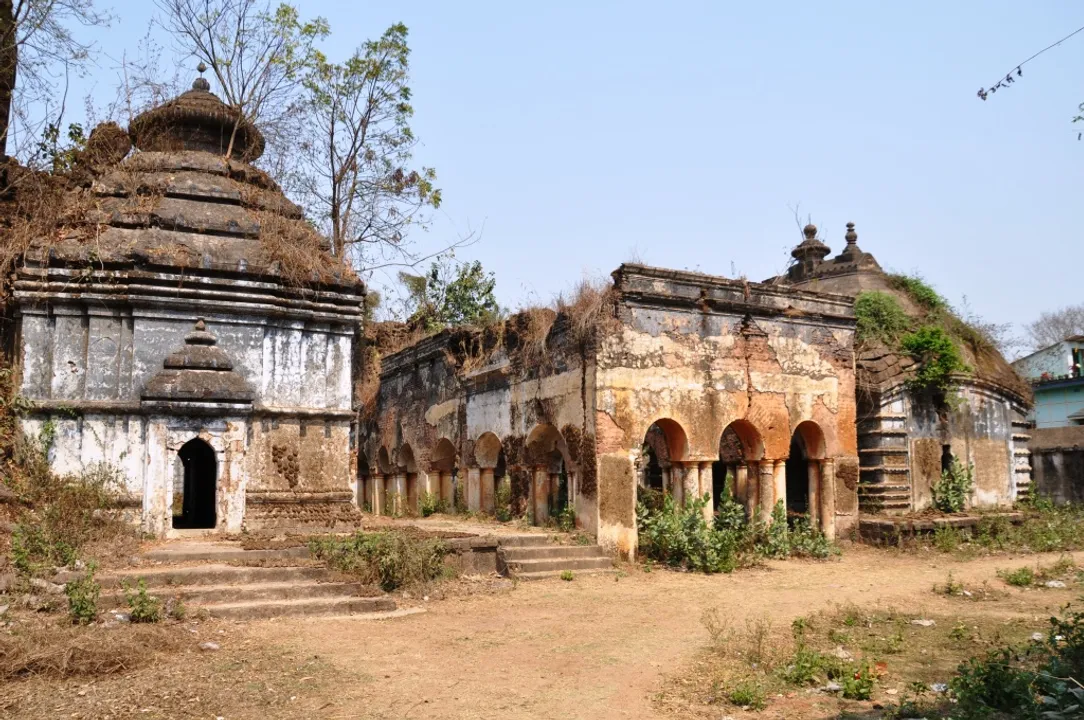  Odisha researchers document monuments of Jagannath Sadak in WB