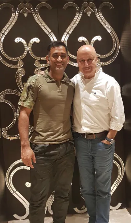  Dhoni's daughter is an entertainer: Anupam Kher