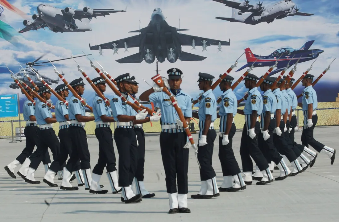  Indian Air Force celebrates 85th anniv, Prez, PM hail warriors