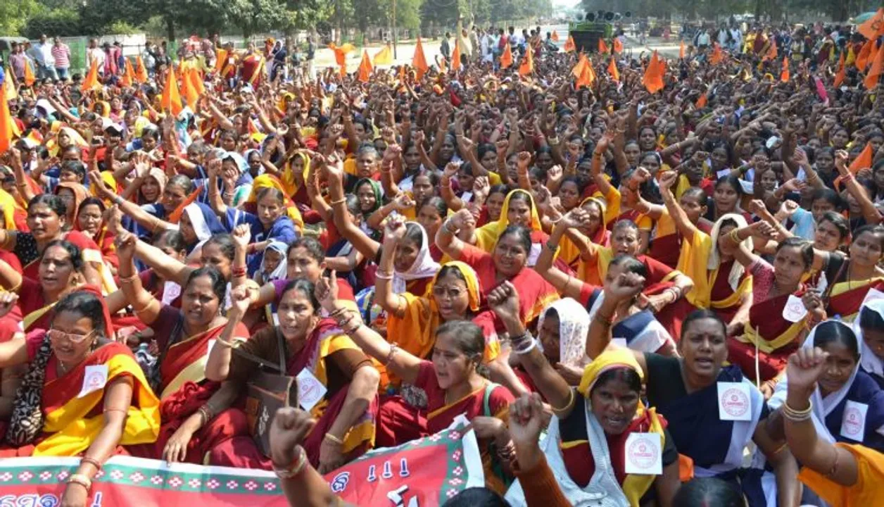  Anganwadi workers in Odisha put stir on hold, to take protest to Delhi durbar