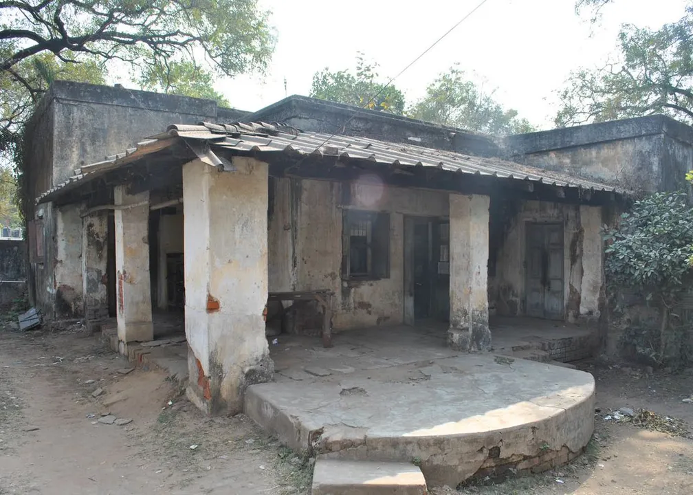  Assamese litterateur Lakshminath Bezbaroa’s house in Odisha not to be razed