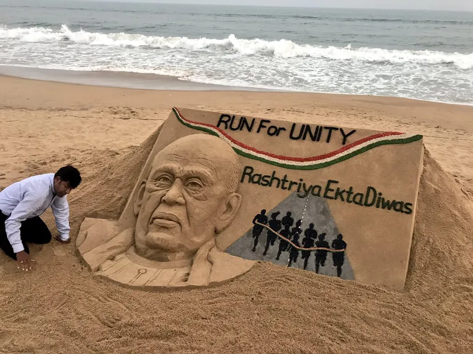  Odisha CM, sand artist Sudarsan pay tribute to Vallabhbhai Patel on birth anniversary