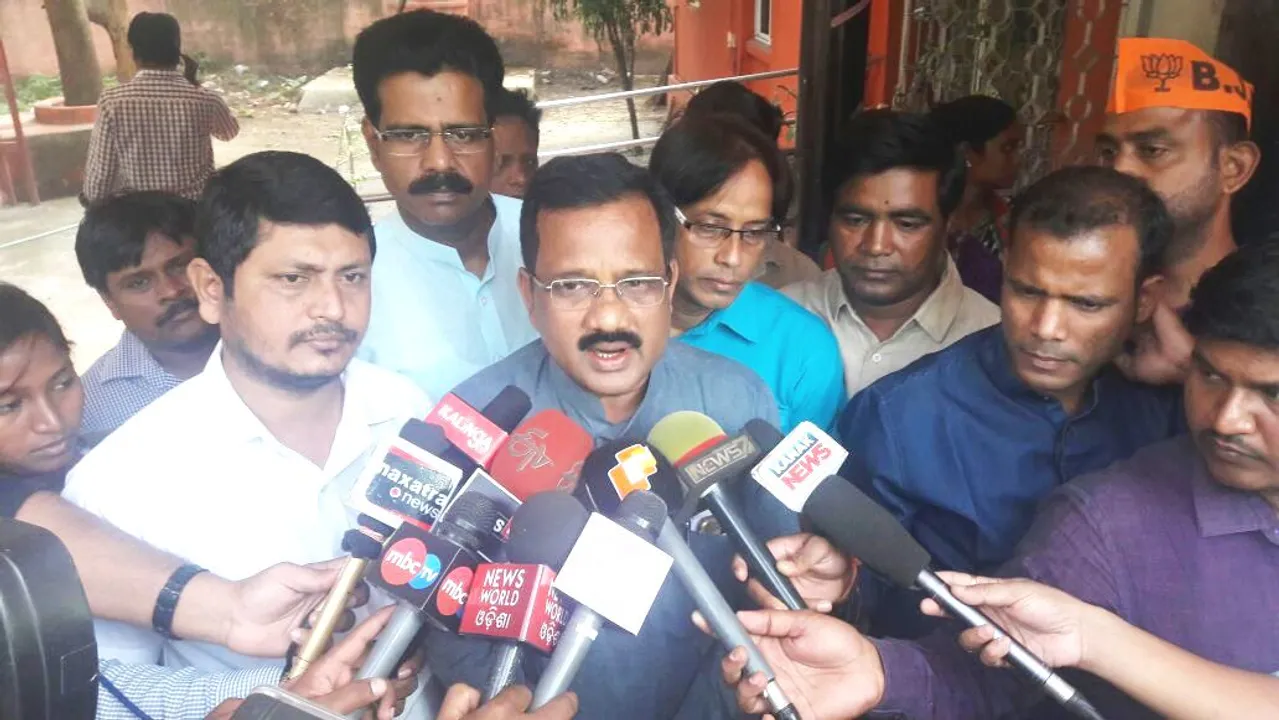  Odisha BJP files police complaint against Bishnu Das