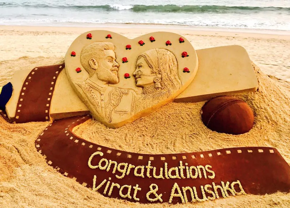  Anushka Sharma praises Odisha's Sudarsan Pattnaik for congratulatory sand art