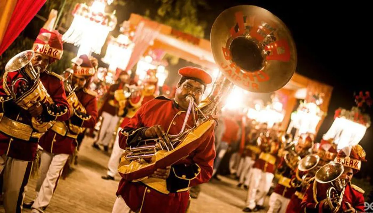  Discontentment grows as cops restrict movement of 'Baraat' in Odisha capital